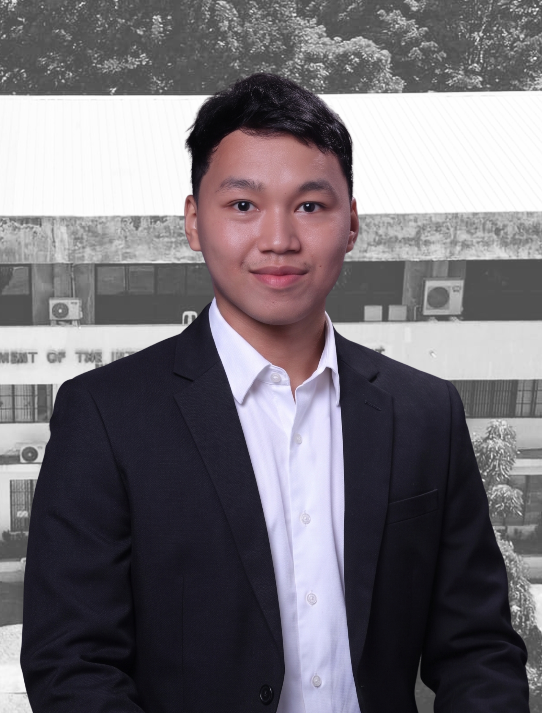 Official portrait of Alinor M. Casidar